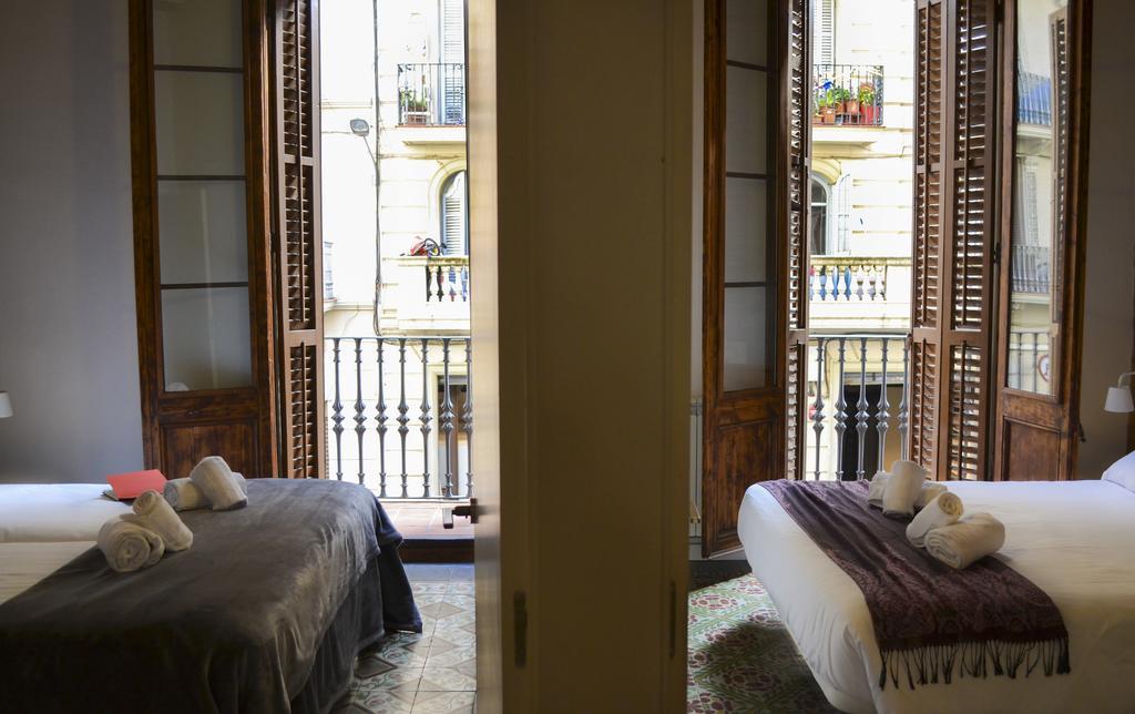 Happy People Plaza Espana Apartments Barcelona Ruang foto