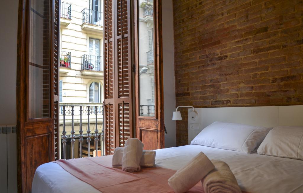 Happy People Plaza Espana Apartments Barcelona Bagian luar foto