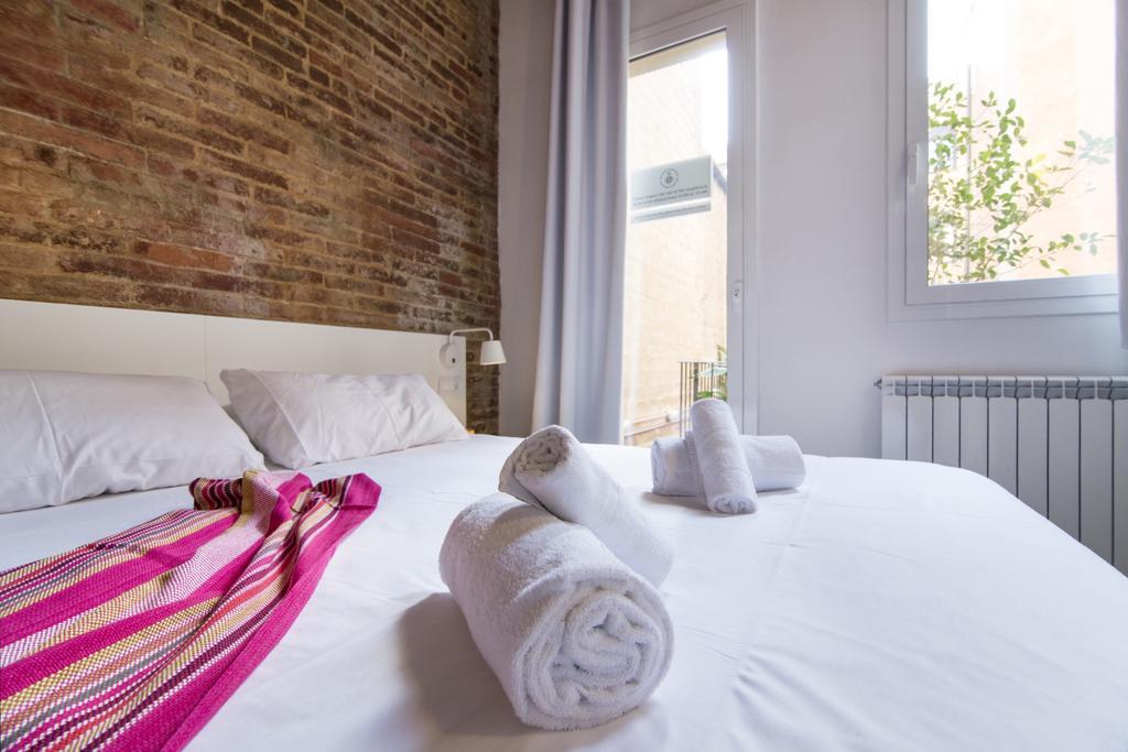 Happy People Plaza Espana Apartments Barcelona Bagian luar foto