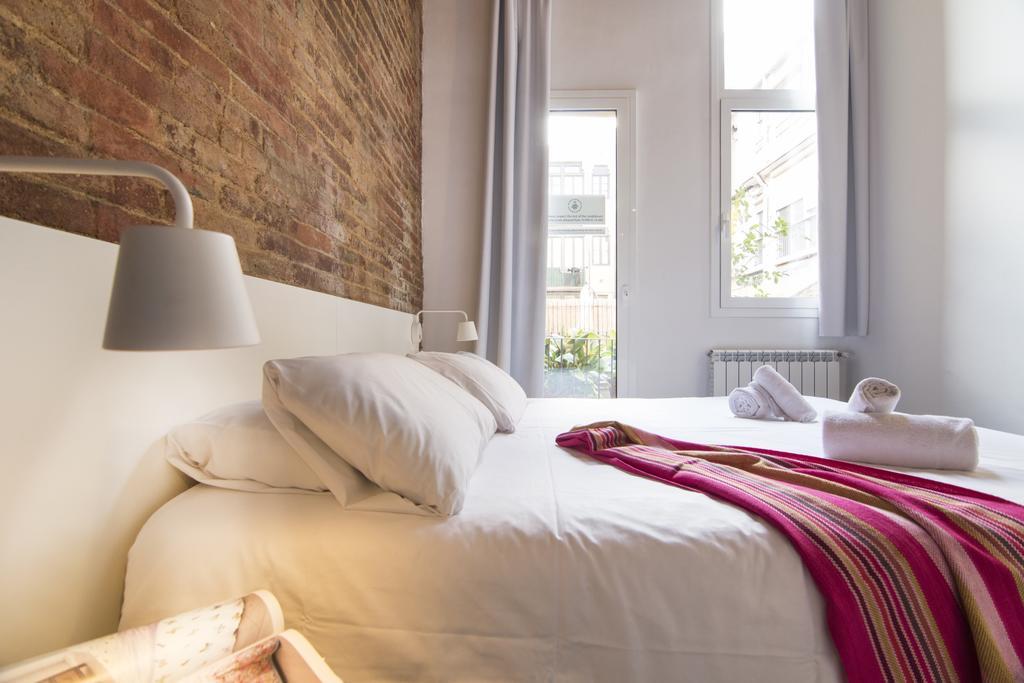 Happy People Plaza Espana Apartments Barcelona Bagian luar foto