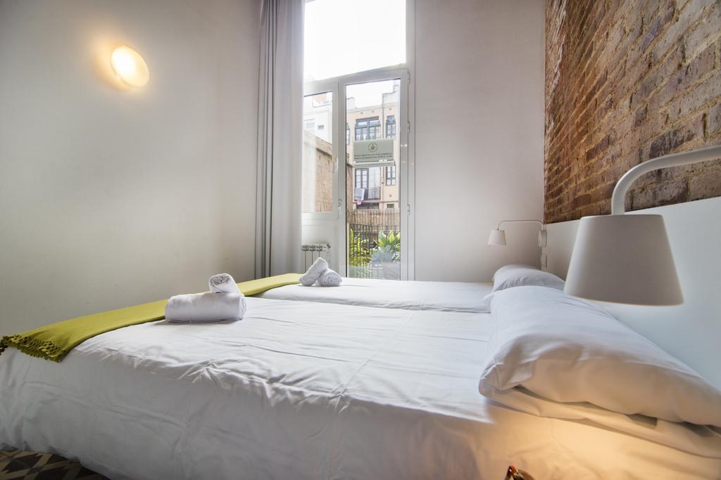 Happy People Plaza Espana Apartments Barcelona Bagian luar foto