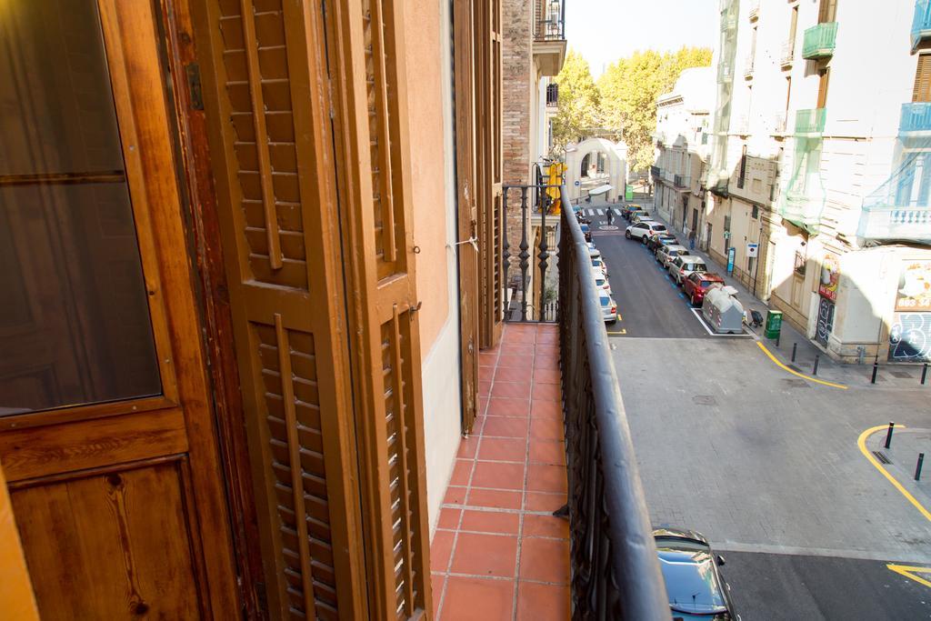 Happy People Plaza Espana Apartments Barcelona Bagian luar foto
