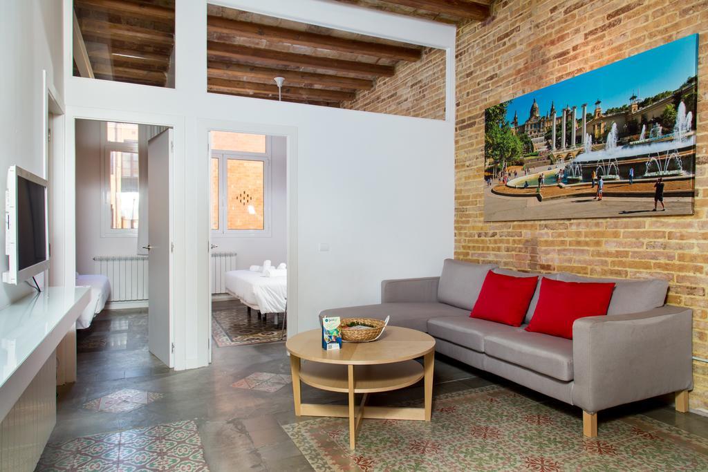 Happy People Plaza Espana Apartments Barcelona Bagian luar foto